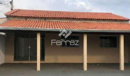 Casa à venda, 3 quartos, 1 suíte, 2 vagas, Marta Helena - Uberlândia/MG