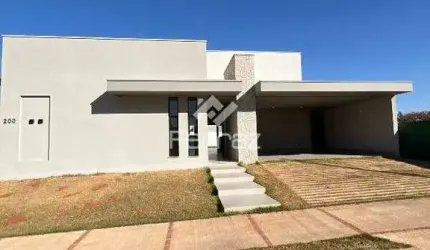MARAVILHOSA CASA NO CONDOMÍNIO ARTS