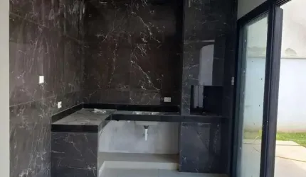 Excelente casa de alto padrão no Bairro Cidade Jardim em Uberlândia