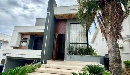 LINDA CASA A VENDA CONDOMINIO PARADISO