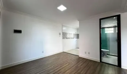 Apartamento para Venda em Curitiba, Tatuquara, 2 dormitórios, 1 banheiro, 1 vaga