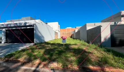 Terreno com ótima topografia, localizado no Jardim Yoshi, Umuarama.
