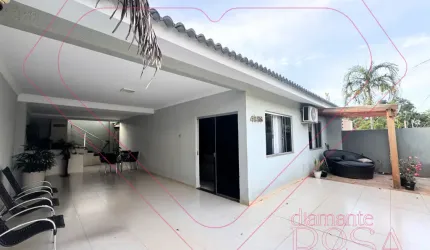 Residência à venda localizada no Jardim Paris, Umuarama