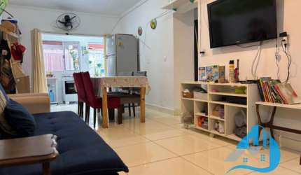 Apartamento térreo com quintal com 2 dormitórios sendo 1 suíte no bairro Itaguá Ubatuba SP