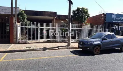 Casa para alugar, 3 quartos, Bom Jesus - Uberlândia/MG - Rotina Imobiliária