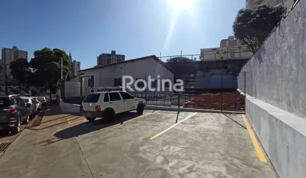 Casa para alugar, 3 quartos, Fundinho - Uberlândia/MG - Rotina Imobiliária