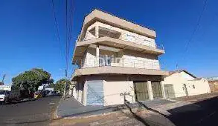 Apartamento para alugar, 3 quartos, Marta Helena - Uberlândia/MG - Rotina Imobiliária
