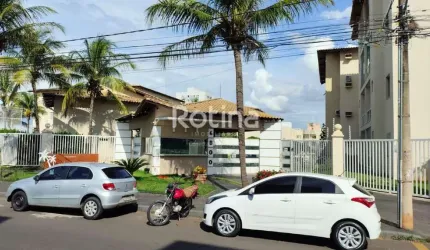 Apartamento para alugar, 3 quartos, Umuarama - Uberlândia/MG - Rotina Imobiliária