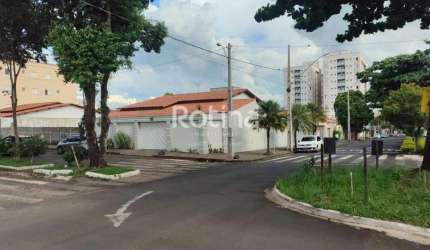 Casa para alugar, 3 quartos, Santa Mônica - Uberlândia/MG - Rotina Imobiliária