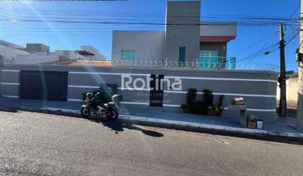 Casa para alugar, 3 quartos, Bosque dos Buritis - Uberlândia/MG - Rotina Imobiliária