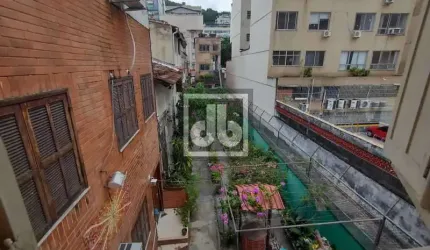 Casa com 4 quartos à venda na Rua das Laranjeiras, Laranjeiras, Rio de Janeiro, 130 m2 por R$ 950.000