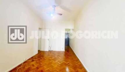 Apartamento com 1 quarto à venda na Rua Figueiredo Magalhães, Copacabana, Rio de Janeiro, 53 m2 por R$ 599.000