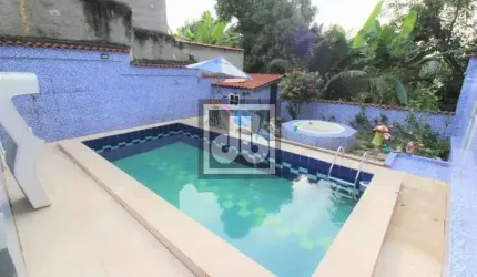 Casa com 4 quartos à venda na Rua Santo Ambrósio de Sena, Pitangueiras, Rio de Janeiro, 239 m2 por R$ 1.200.000