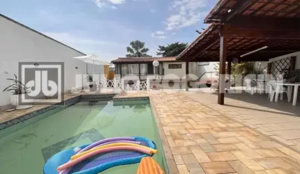 Casa em condomínio fechado com 3 quartos à venda na Rua Djalma Pontes Nogueira, Jardim Guanabara, Rio de Janeiro, 259 m2 por R$ 2.100.000
