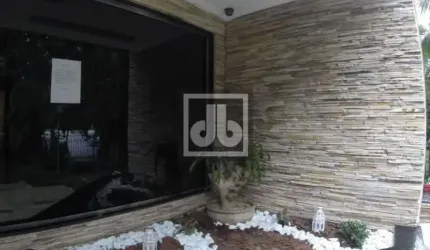 Apartamento com 2 quartos à venda na Rua Ana Cristina Cesar, Freguesia (Jacarepaguá), Rio de Janeiro, 52 m2 por R$ 200.000