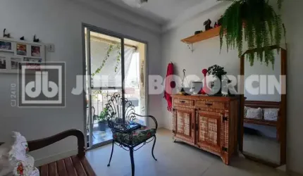 Apartamento com 2 quartos à venda na Rua Oswaldo Lussac, Taquara, Rio de Janeiro, 51 m2 por R$ 215.000