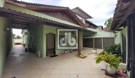 Casa com 4 quartos à venda na Rua Joaquim Tourinho, Pechincha, Rio de Janeiro, 289 m2 por R$ 730.000