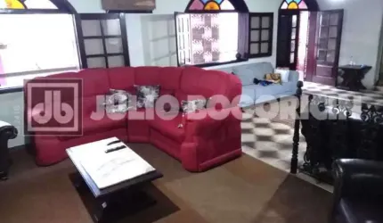 Casa em condomínio fechado com 4 quartos à venda na Rua Jaciru, Taquara, Rio de Janeiro, 400 m2 por R$ 740.000