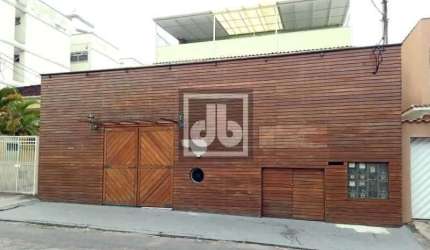 Casa em condomínio fechado com 7 quartos à venda na Rua Coronel Tedim, Pechincha, Rio de Janeiro, 937 m2 por R$ 950.000