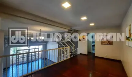 Casa com 5 quartos à venda na Rua Aldo Rebello, Pechincha, Rio de Janeiro, 398 m2 por R$ 830.000