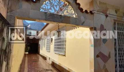 Casa em condomínio fechado com 5 quartos à venda na Rua General André Chaves, Anil, Rio de Janeiro, 360 m2 por R$ 765.000