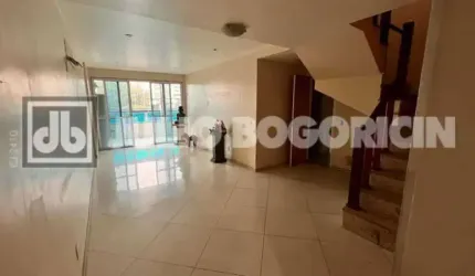 Cobertura com 4 quartos à venda na Rua Francisca Sales, Freguesia (Jacarepaguá), Rio de Janeiro, 241 m2 por R$ 800.000
