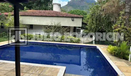 Casa com 3 quartos à venda na Estrada do Guanumbi, Freguesia (Jacarepaguá), Rio de Janeiro, 662 m2 por R$ 1.100.000