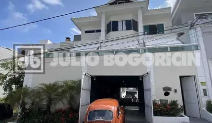Casa em condomínio fechado com 5 quartos à venda na Rua as Rosas não Falam, Pechincha, Rio de Janeiro, 318 m2 por R$ 1.750.000