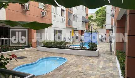 Apartamento com 3 quartos à venda na Rua Maenca, Pechincha, Rio de Janeiro, 66 m2 por R$ 270.000