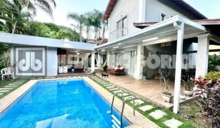Casa em condomínio fechado com 4 quartos à venda na Estrada dos Bandeirantes, Vargem Grande, Rio de Janeiro, 280 m2 por R$ 1.900.000