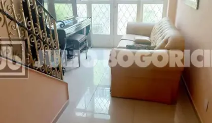 Casa com 4 quartos à venda na Rua Aquidabã, Méier, Rio de Janeiro, 331 m2 por R$ 1.050.000