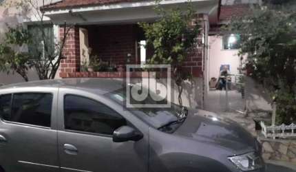 Casa em condomínio fechado com 3 quartos à venda na Rua Sérgio Vergueiro da Cruz, Fonseca, Niterói, 115 m2 por R$ 600.000