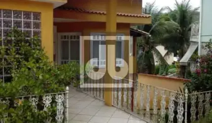Casa com 7 quartos para alugar na Rua José Lessa Amorim, Maria Paula, São Gonçalo, 534 m2 por R$ 6.000