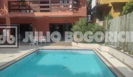 Casa em condomínio fechado com 4 quartos à venda na Rua Amadeu Gomes, Sapê, Niterói, 1000 m2 por R$ 1.950.000