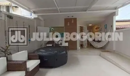 Casa com 3 quartos à venda na Rua Edson Zuzart Jr, Maravista, Niterói, 180 m2 por R$ 890.000