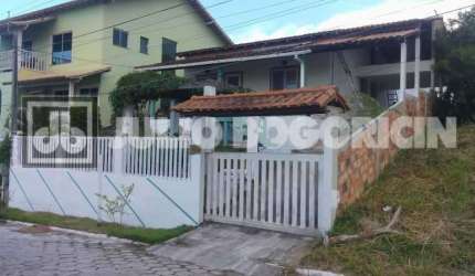 Casa em condomínio fechado com 2 quartos à venda na Rua do Guriri, Peró, Cabo Frio, 158 m2 por R$ 450.000