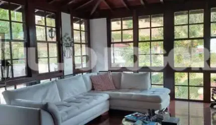 Casa em condomínio fechado com 4 quartos à venda na Rua Juriti, Itaipu, Niterói, 560 m2 por R$ 1.700.000