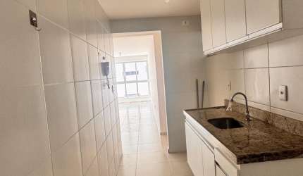 Apartamento amplo com dois quartos excelente