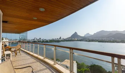 Venha viver  em um dos lugares mais bonitos do Rio!