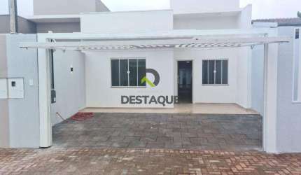 Casa com 3 dormitorios - Bairro Santa Cruz