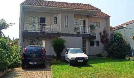 Sobrado com 6 quartos - Bairro Cancelli