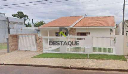 Casa com 4 quartos e 208m2 -  Bairro Neva