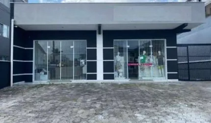 Comercial para Venda em Joinville, Espinheiros, 2 dormitórios, 1 banheiro, 4 vagas