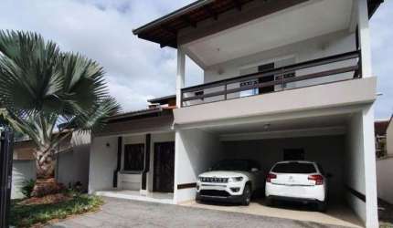 Casa para Venda em Joinville, Costa e Silva, 4 dormitórios, 2 suítes, 4 banheiros, 2 vagas