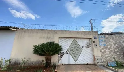 Casa em Residencial Vereda dos Buritis  -  Goiânia