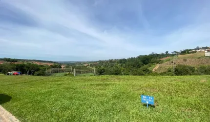 Lote / Terreno em Jardins Bolonha  -  Senador Canedo