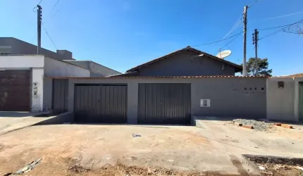 Casa 3 quartos no Setor Urias Magalhães  -  Goiânia
