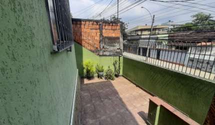 Casa 3 quartos no Cachambi frente de rua