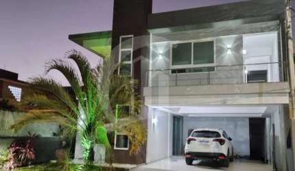 Casa em Condomínio com 225m² de 3 Quartos sendo 3 (Suítes) para Locação no Bairro Aruana