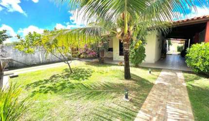 CASA A VENDA EM EXCELENTE LOCALIZAÇÃO